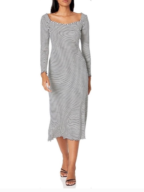 Maggy London Dresses & Skirts - Maggy London Black & White Striped Long-Sleeve Midi Dress